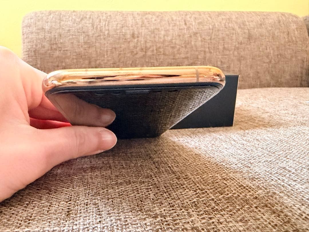 Mohamed Himas iPhone11Pro 256GB ゴールド