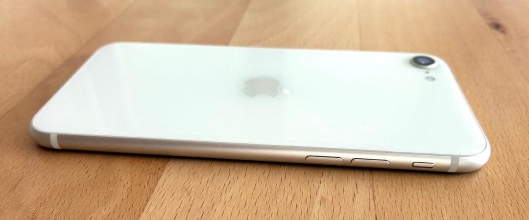 【美品】iPhone SE (第3世代) ホワイト 64GB 本体