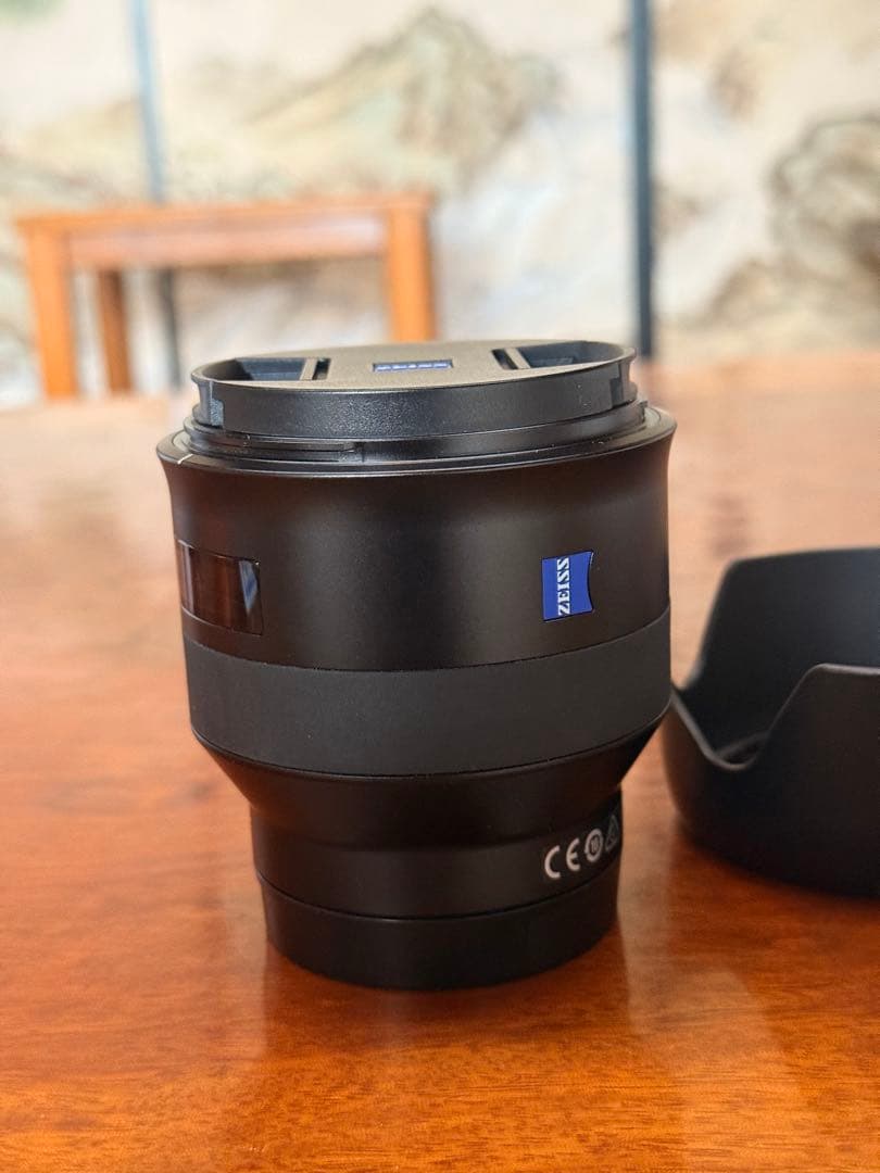 Zeiss Batis 2/25 E-mount レンズ