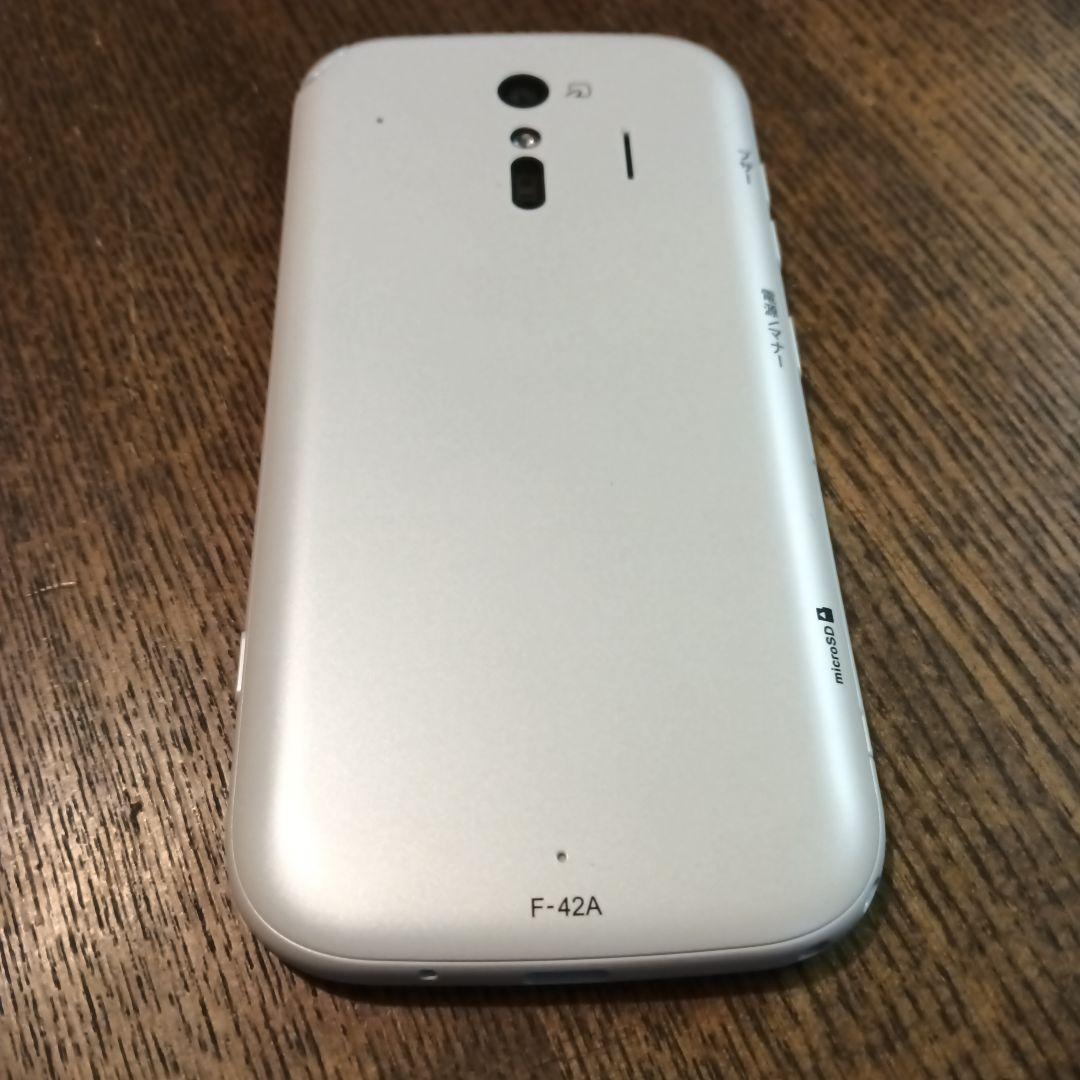 docomo F-42A らくらくスマートフォン 本体　美品