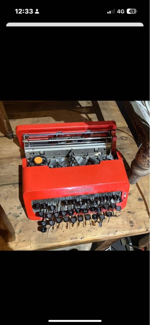 Olivetti valenetime　 タイプライター オリベッティ①