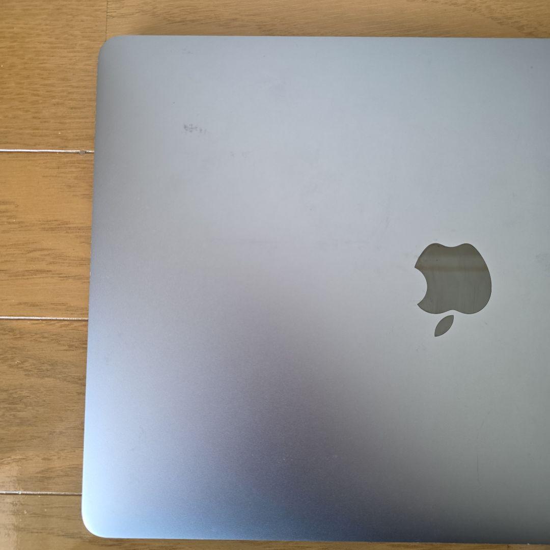 MacBook Pro 2020 8GB/256GB/13インチ/充放電102回