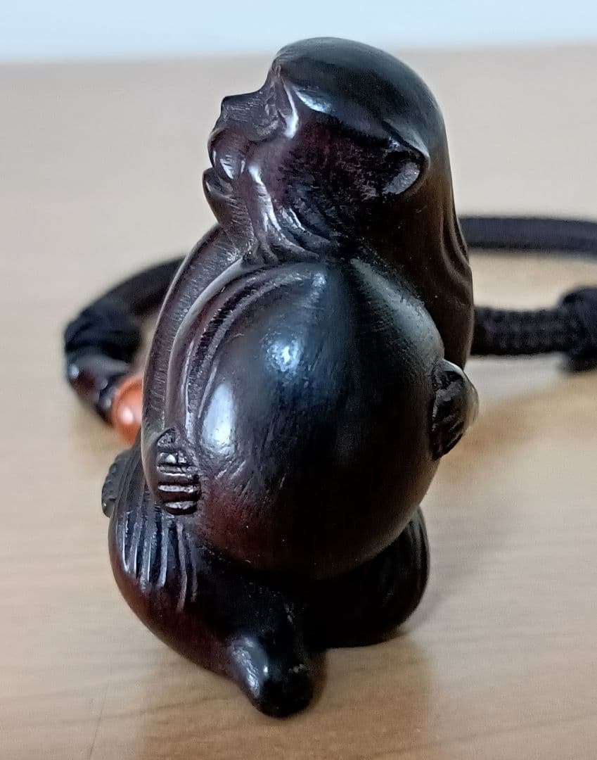 木彫 根付 猿 栗 　柘植 時代物 提げ物