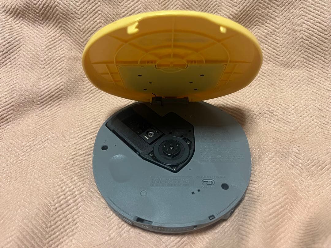 SONY ソニー　CD WALKMAN ウォークマン　D-E660