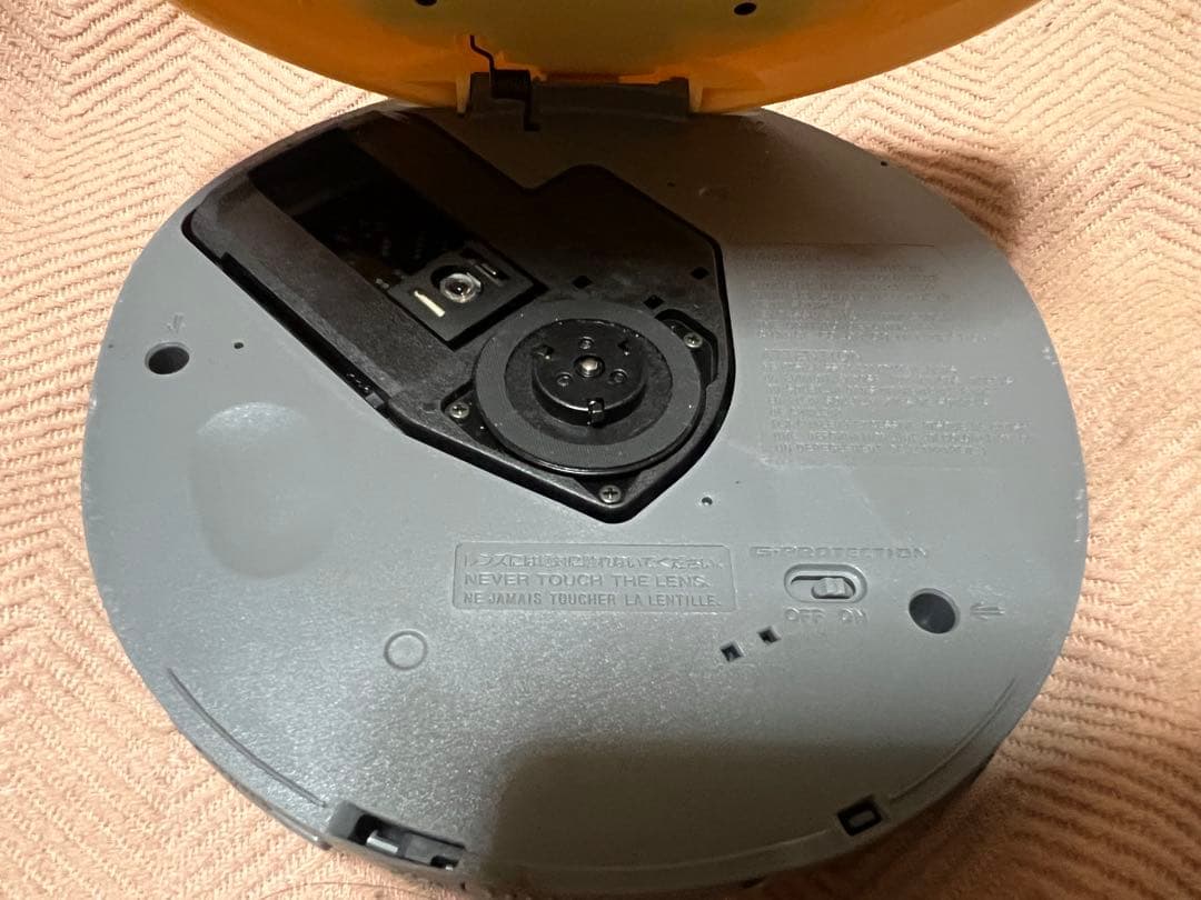 SONY ソニー　CD WALKMAN ウォークマン　D-E660