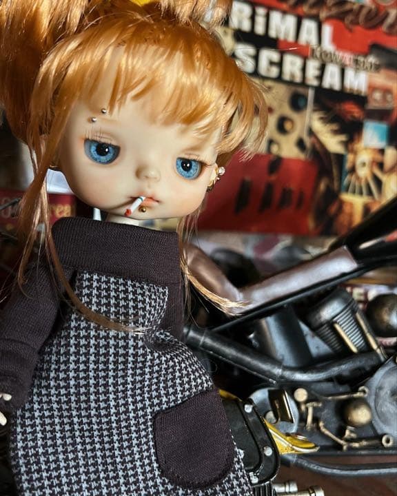 カスタムモンストドール、ブライスのお友達にも♪