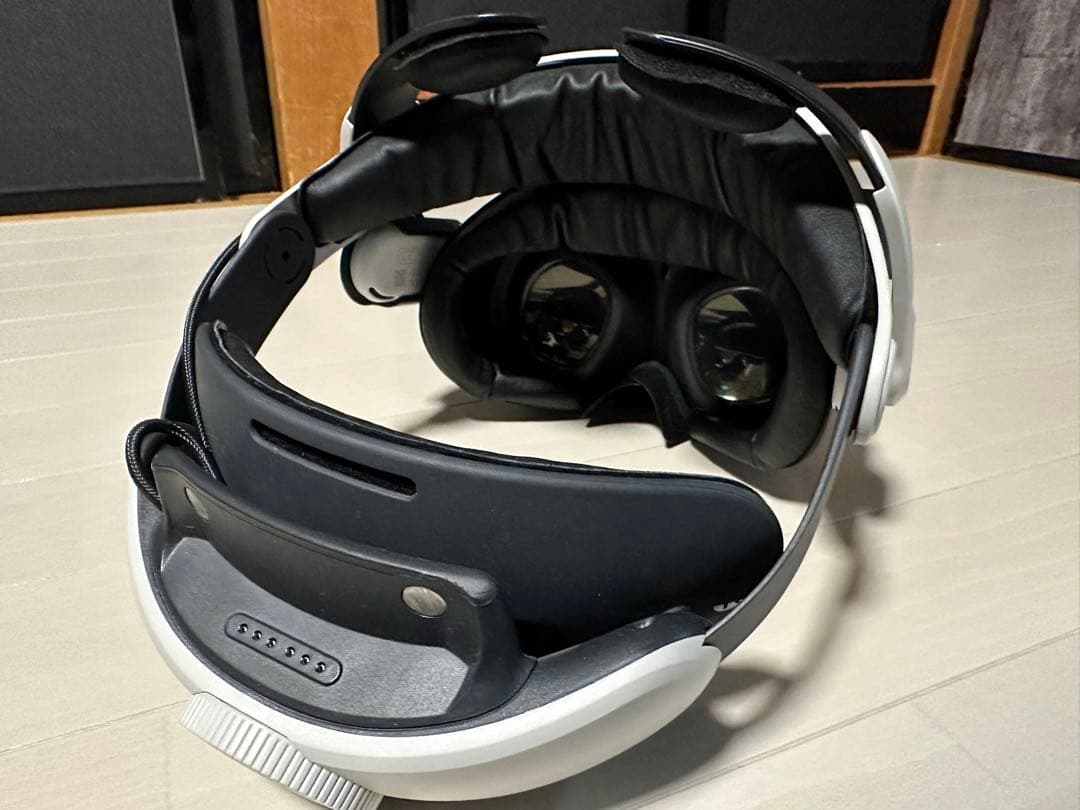 Quest3 本体+ BOBOVR バッテリーx2 充電ドッグ付き