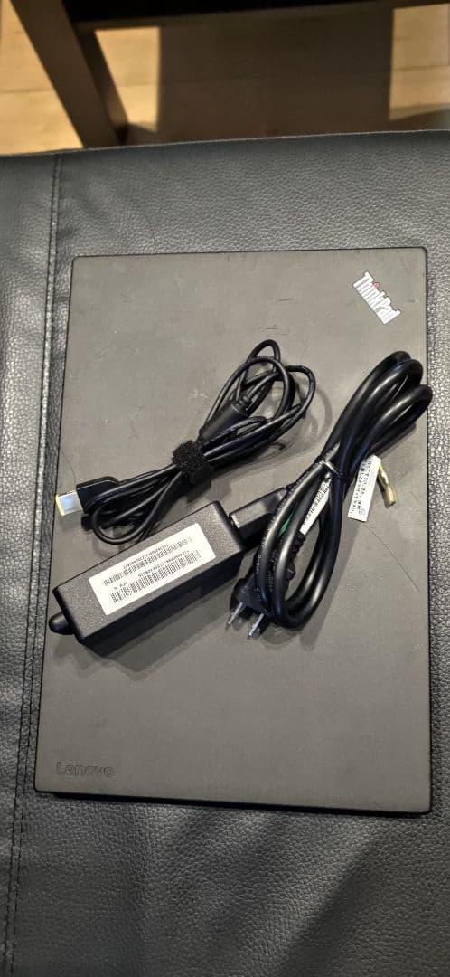 ThinkPad X260 i7 4GB 4TBSSD 起動不安定 ジャンク
