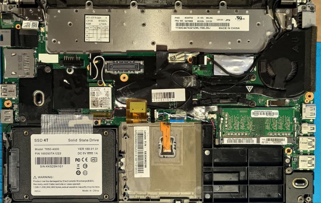 ThinkPad X260 i7 4GB 4TBSSD 起動不安定 ジャンク