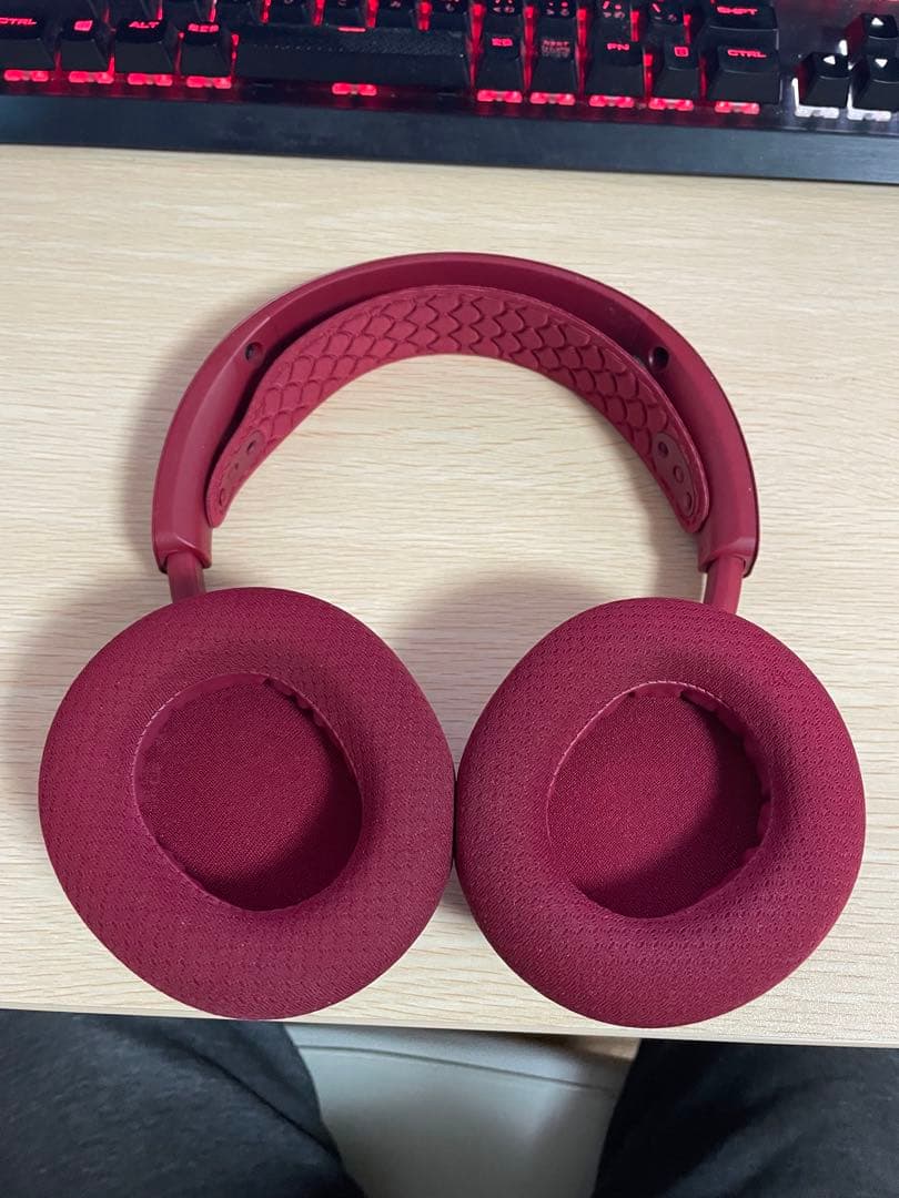 SteelSeries Arctis Nova 7 Wireless 限定版