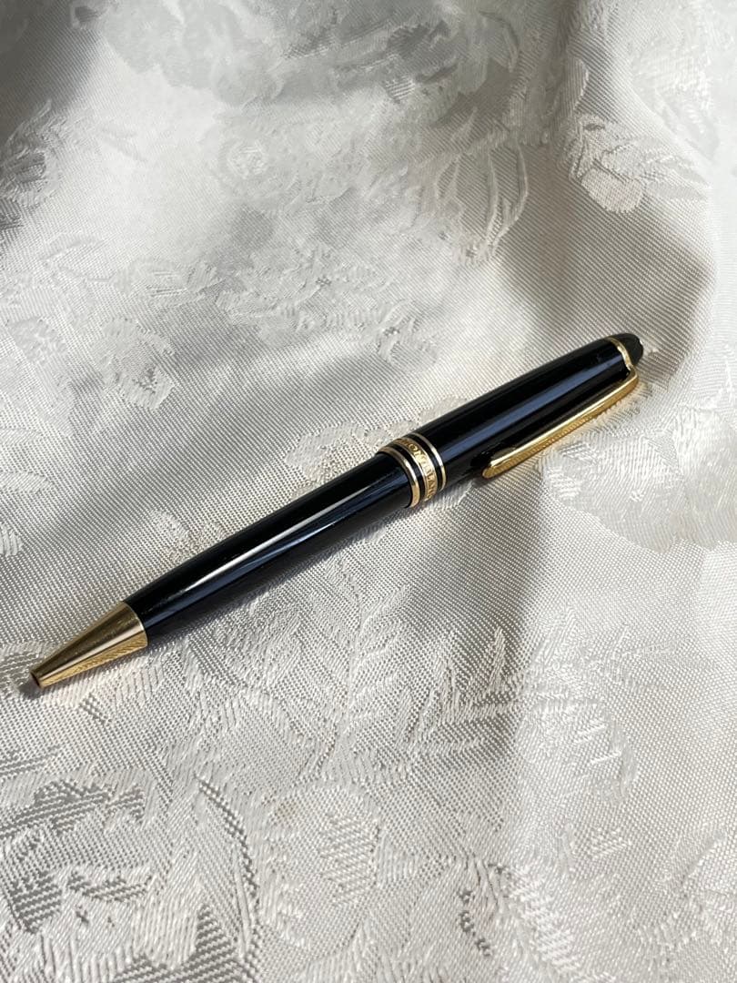 Montblanc ボールペン ブラック　ドイツで購入