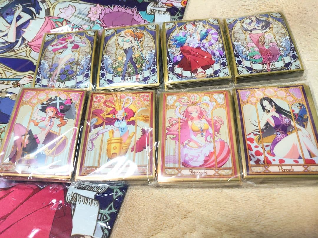 ぶ*ぱ様 混沌の女神様 ワンピースカードスリーブ(ミュシャ風８種類)&プレイマッ