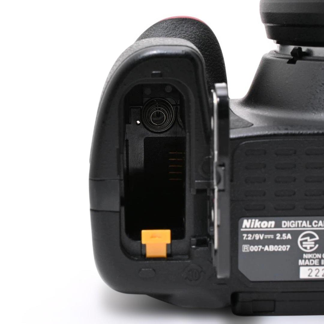 【ほぼ新品・ショット数2,347枚】 Nikon D5300 ダブルズームキット