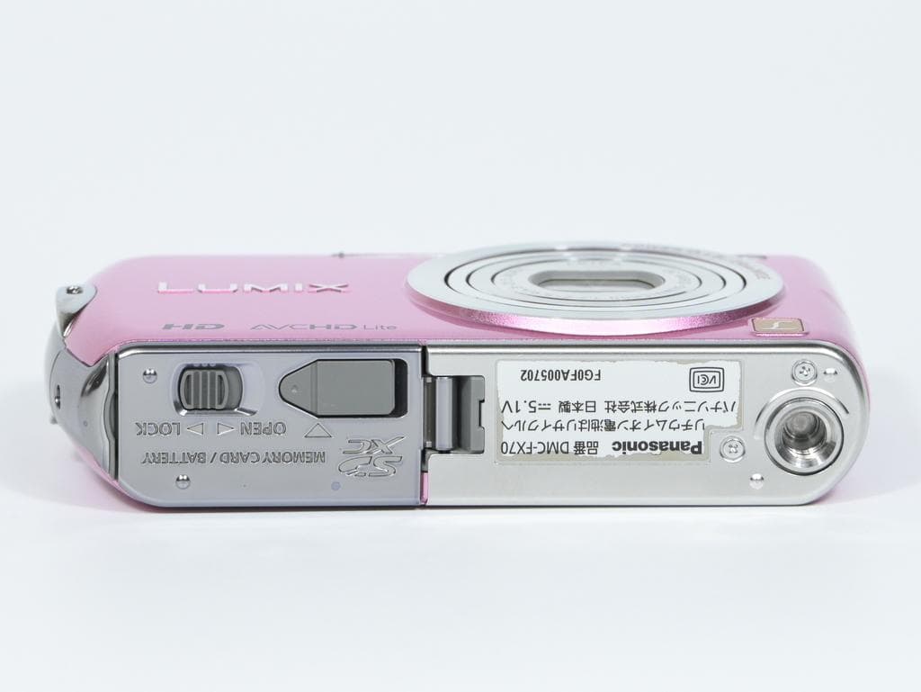 【美品】 Panasonic LUMIX DMC-FX70 エッセンシャルピンク