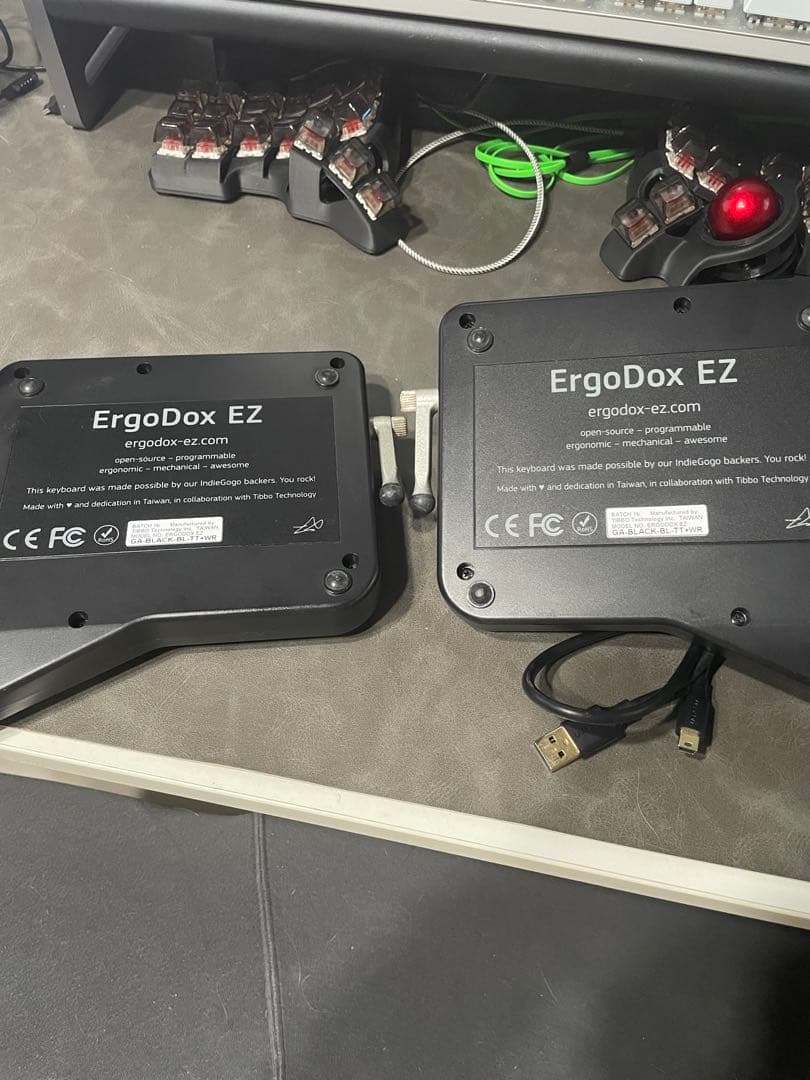 Ergo Dox EZ 分離型キーボードGateron Black軸(リニア)
