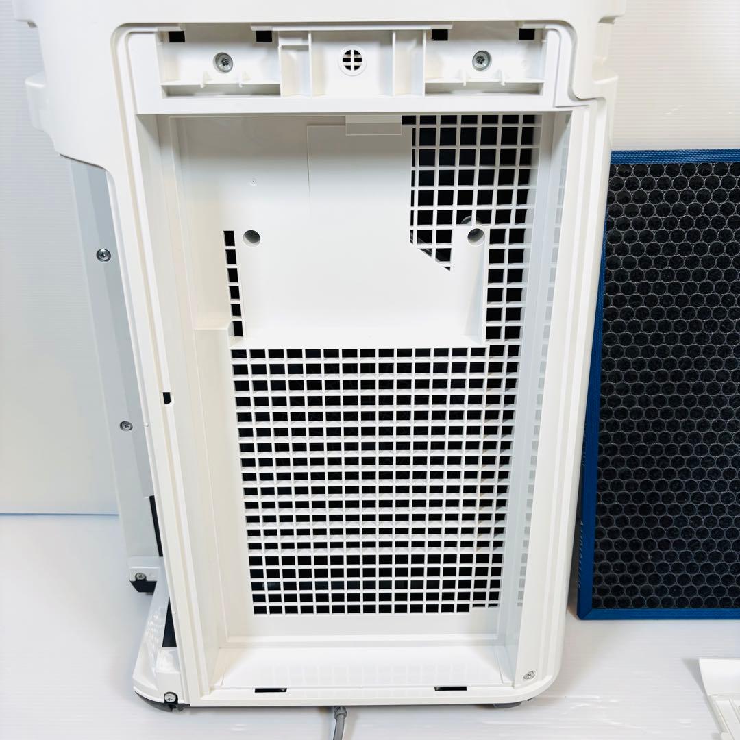 2019年製　SHARP KC-J50 空気清浄機 ホワイト