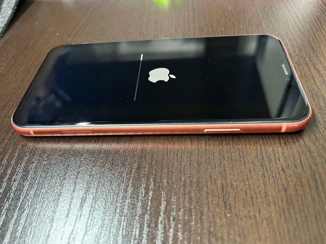 【美品】Apple iPhone XR 128GB コーラル