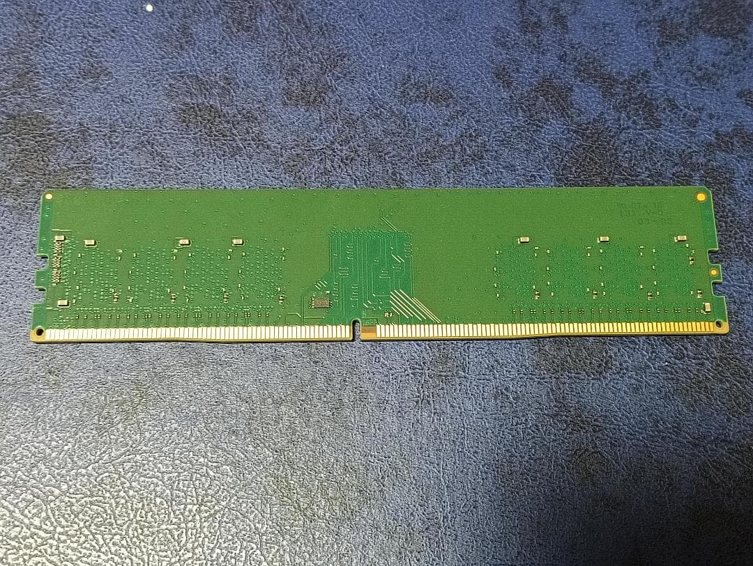 ★Crucial 16GB DDR4 メモリー(CT2K8G4DFRA32A)★