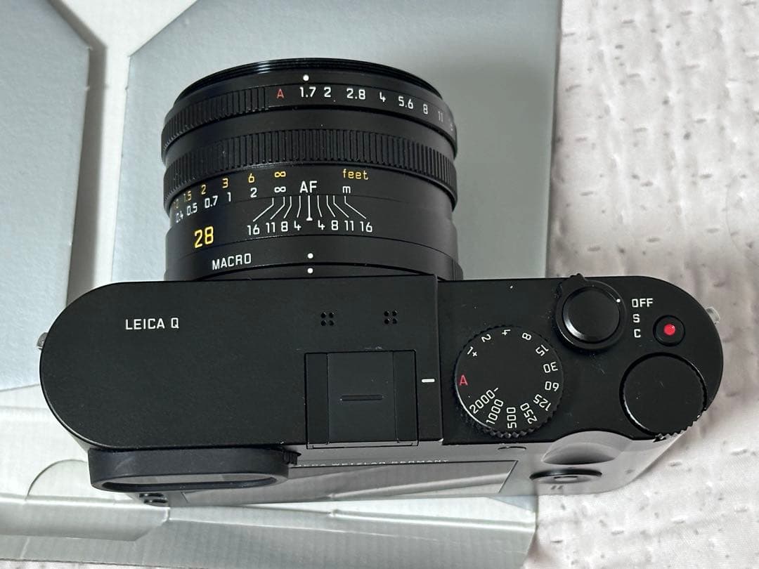 【良品】Leica Q (Typ 116) ライカQ 純正ハーフケース付