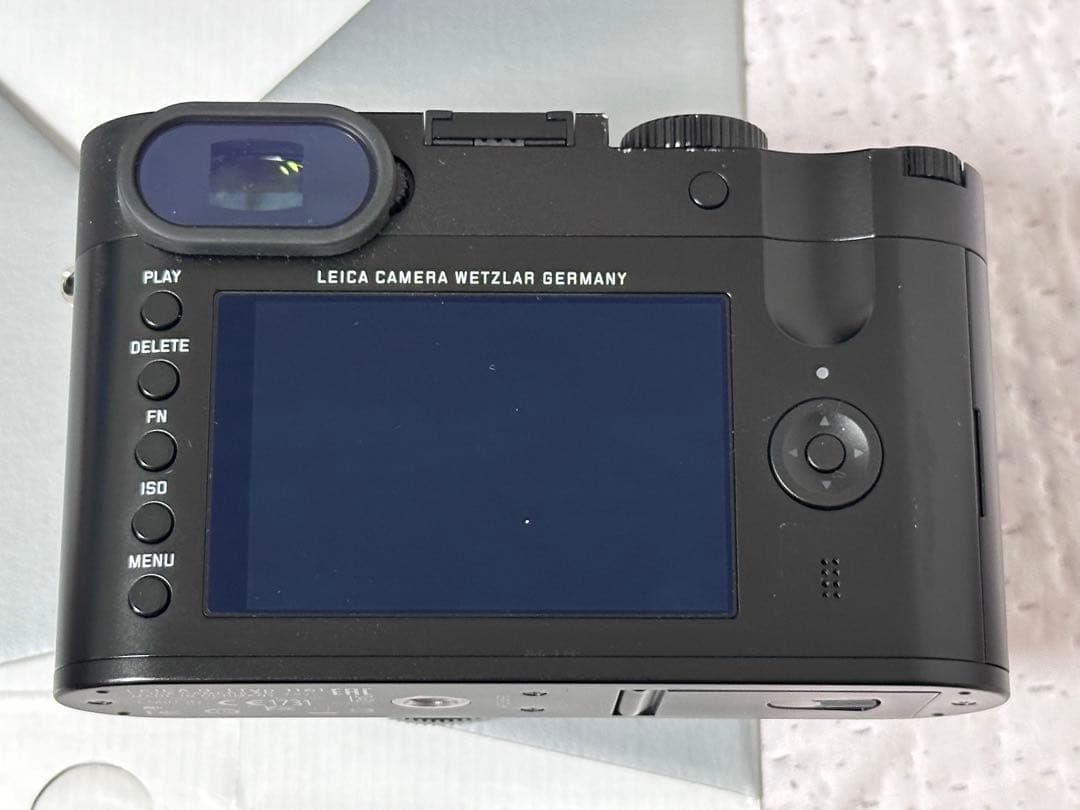 【良品】Leica Q (Typ 116) ライカQ 純正ハーフケース付
