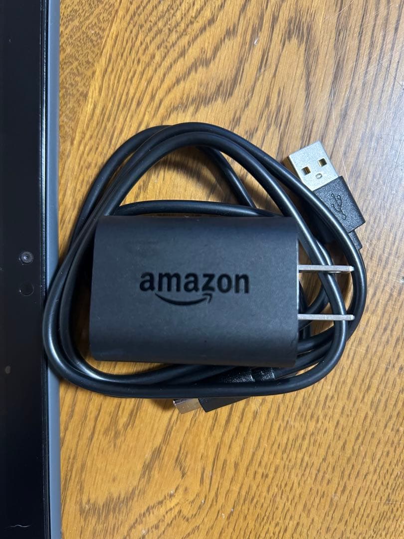 Amazon 第11世代　Fire HD 10 タブレット 本体 充電器付き