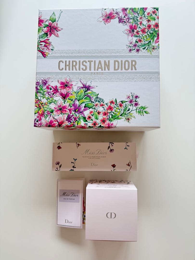 Christian Dior Miss Dior ギフトボックス