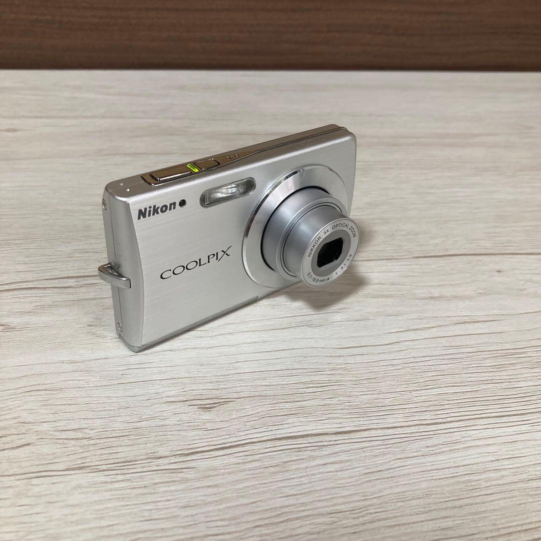 【美品】人気 ニコン Nikon COOLPIX S200 デジタルカメラ