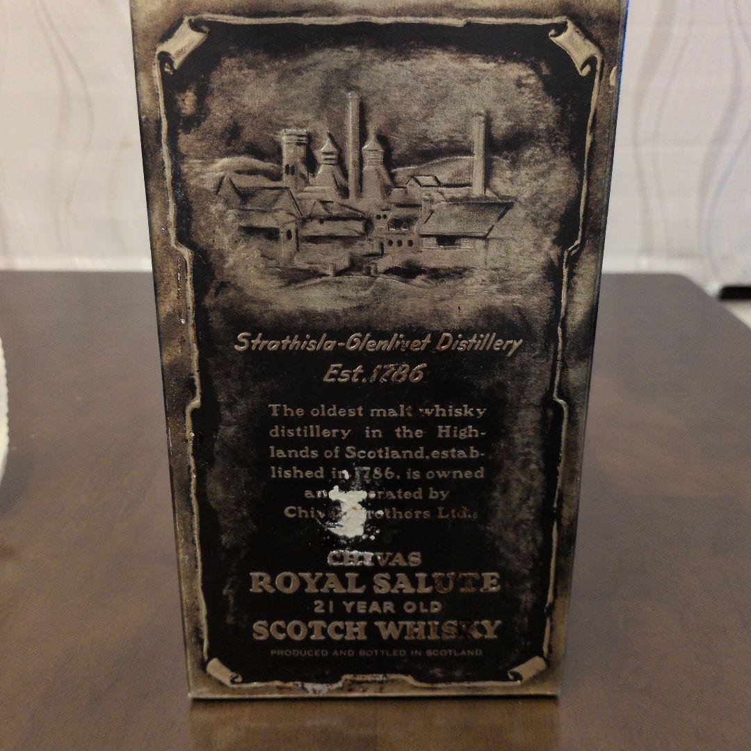 【未開栓・完品】ロイヤルサルート 21年 青 70CL 陶器ボトル 箱・袋付