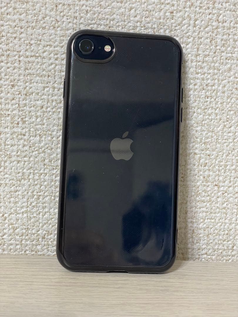iPhone se 第3世代　64GB SIMフリー　少しわけあり