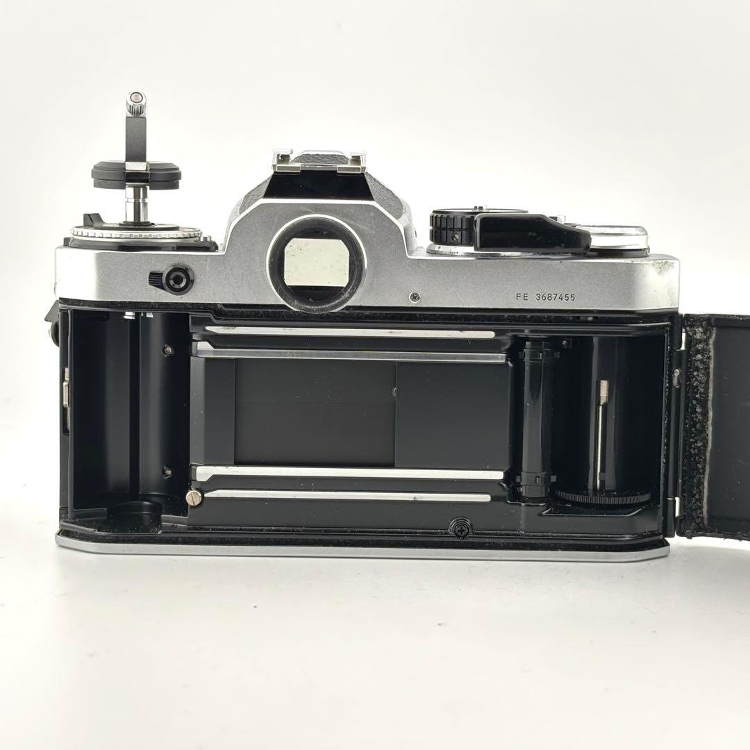 【完動品】Nikon FE シンプルニコン ボディ
