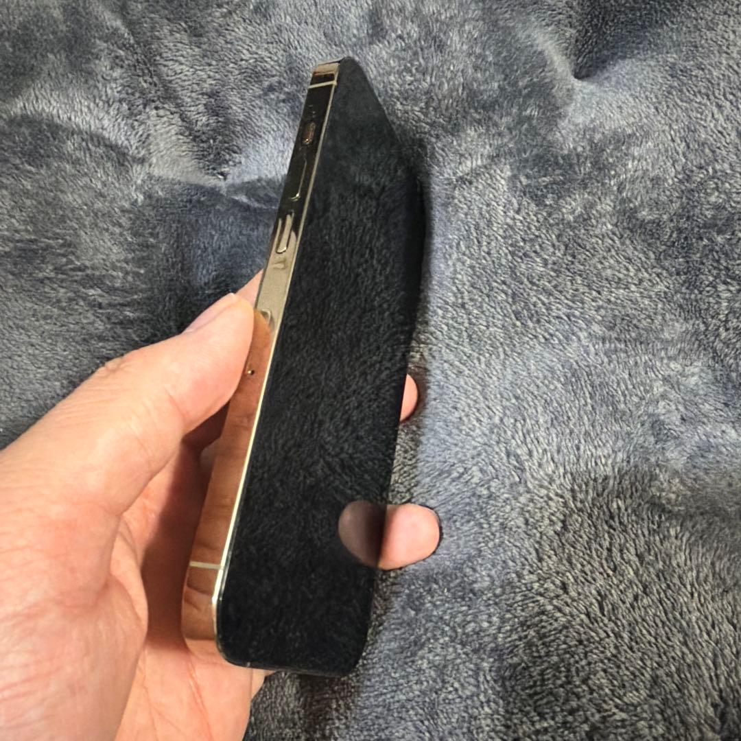 iPhone 14 Pro ゴールド