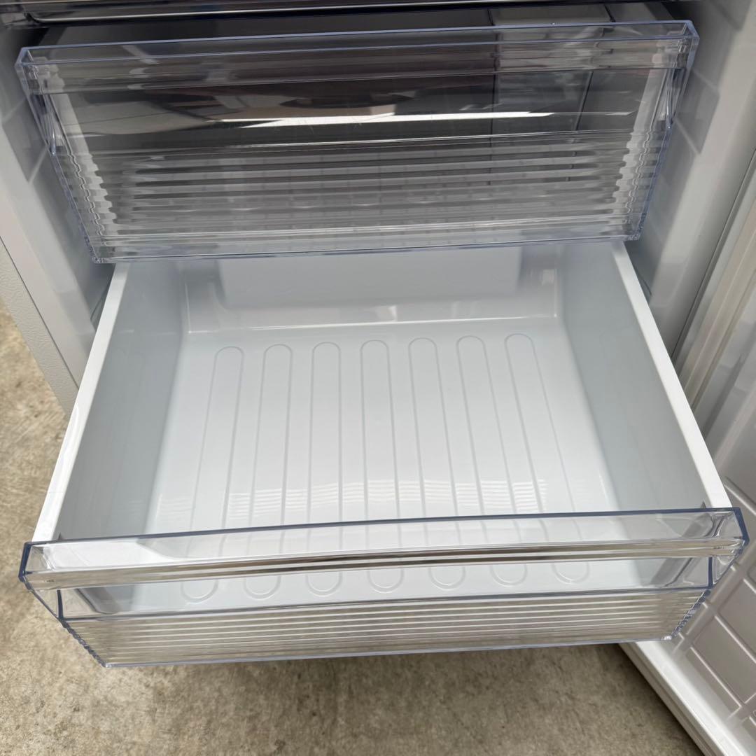 398⭐️送料取付無料★シャープ　冷蔵庫　大型　200L〜300L 一人暮らし