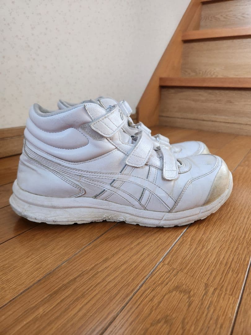 asics ホワイト ハイカット安全靴