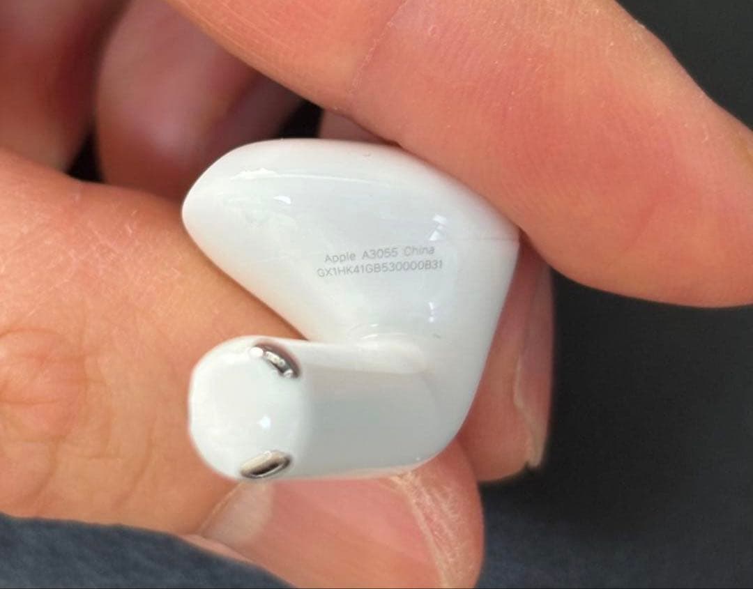 tam39AirPods4右耳