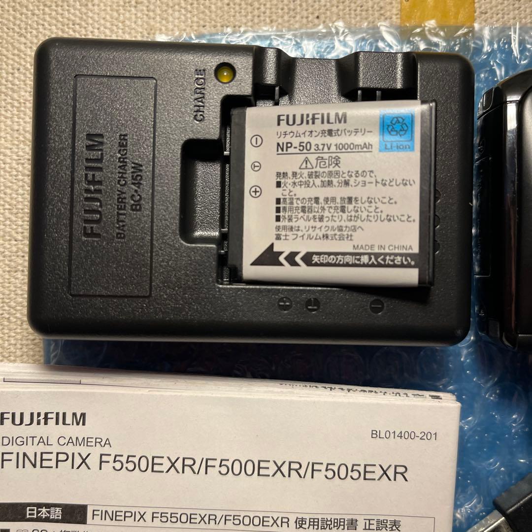 FUJIFILM FINEPIX F550EXR 美品