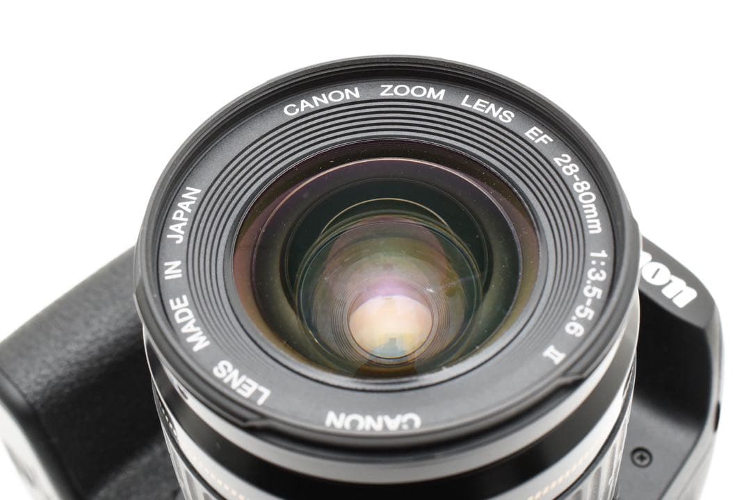 デジタル一眼レフカメラ Canon EOS Kiss X10i 標準レンズセット
