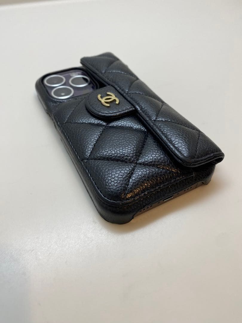 正規品　CHANEL 携帯ケース　iPhone14pro キャビアスキン
