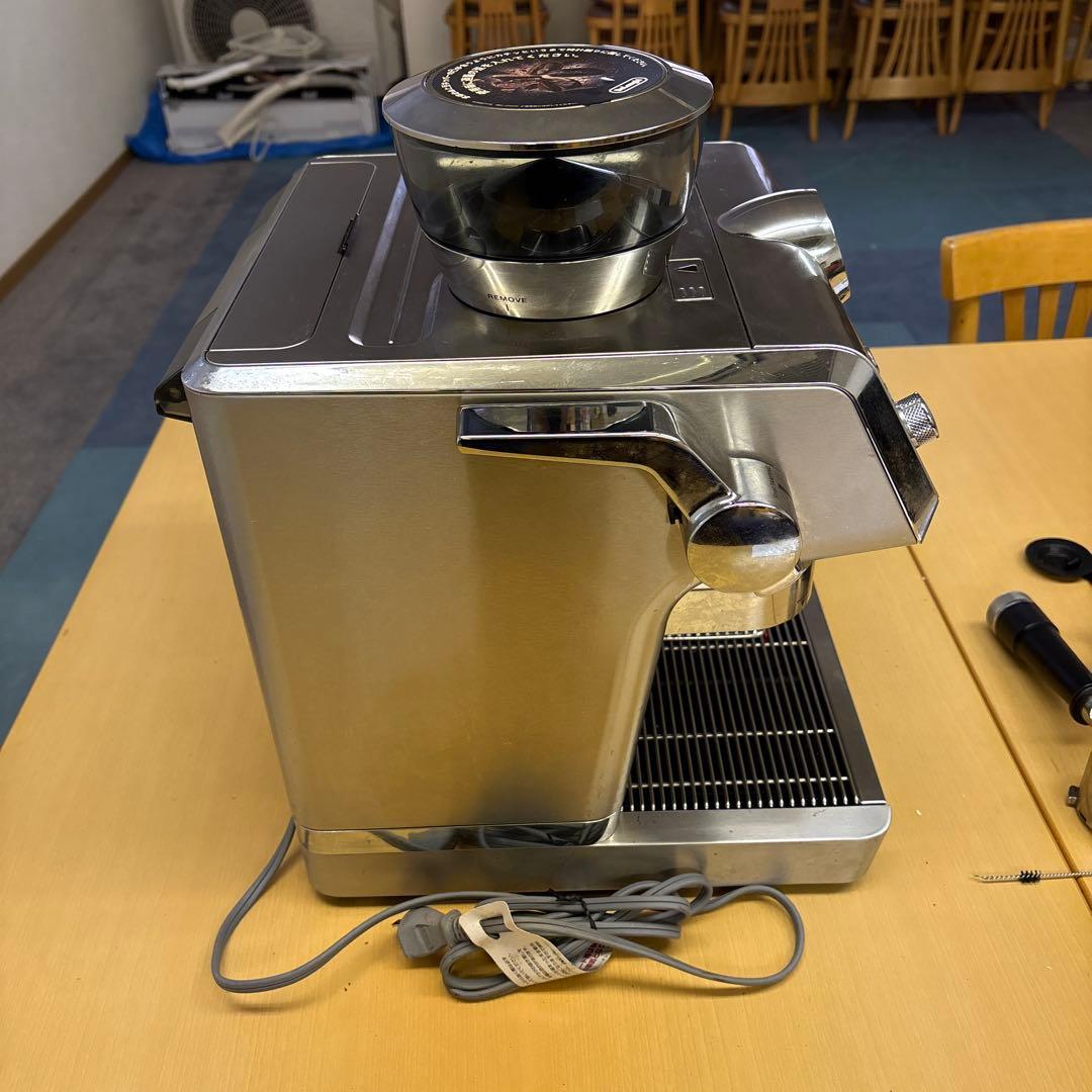 De'Longhi エスプレッソマシン シルバー