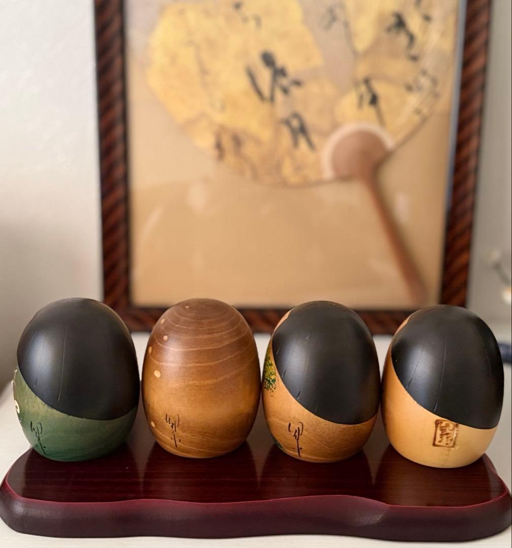 卯三郎こけし 四体セット 専用台付き