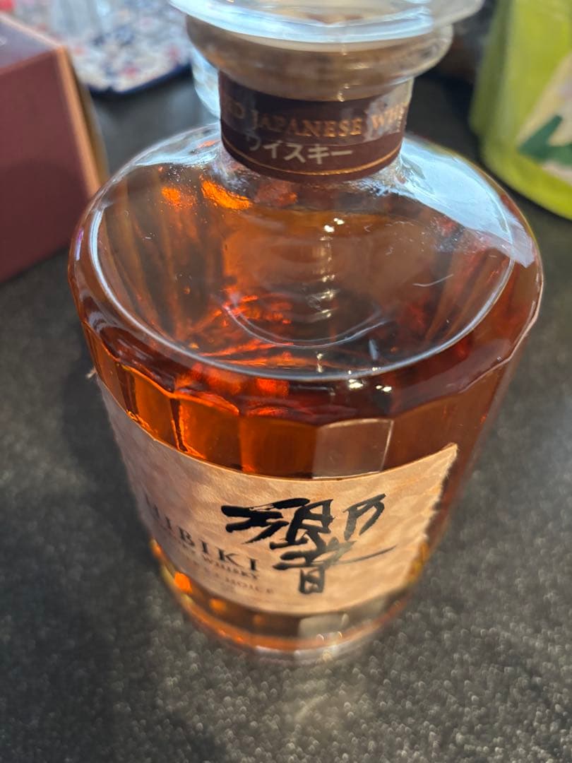 響 Hibiki ブレンデッドウイスキー 700ml 43%