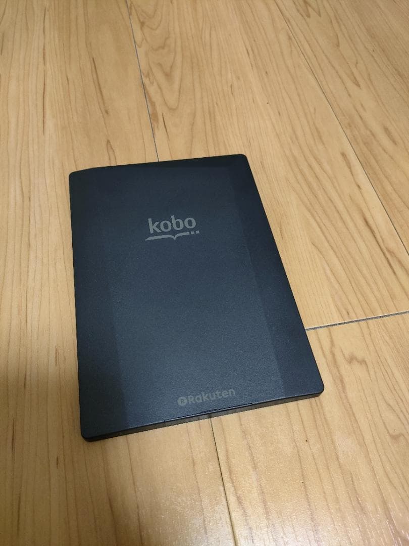 Kobo Aura H2O 本体