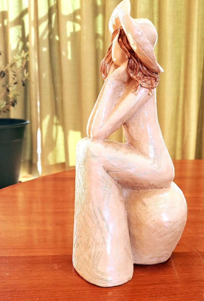 陶器製 女性像