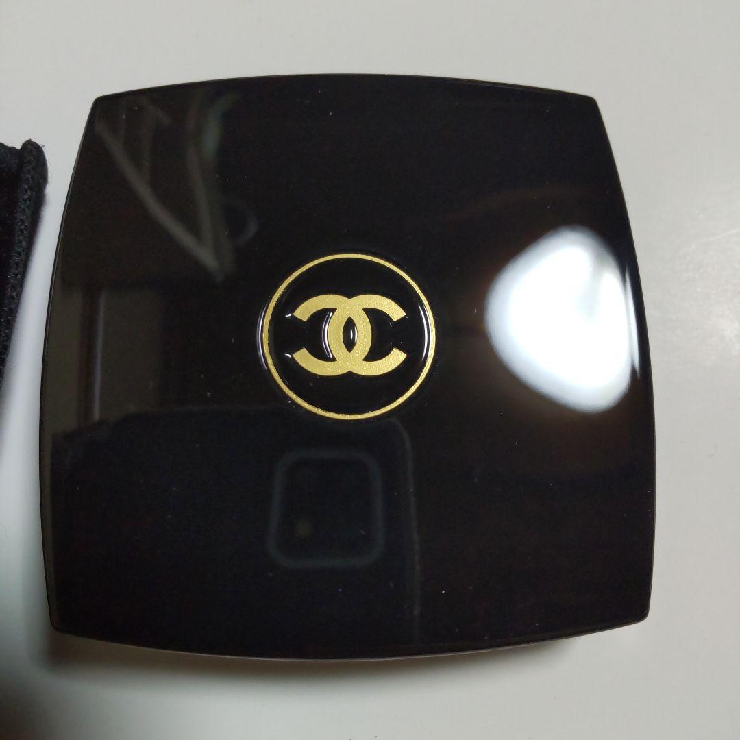 【限定品】CHANEL レキャトルオンブル N°5