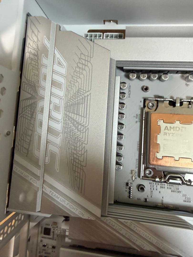 24時間以内発送可能　X870 AORUS ELITE WIFI 7 ICE