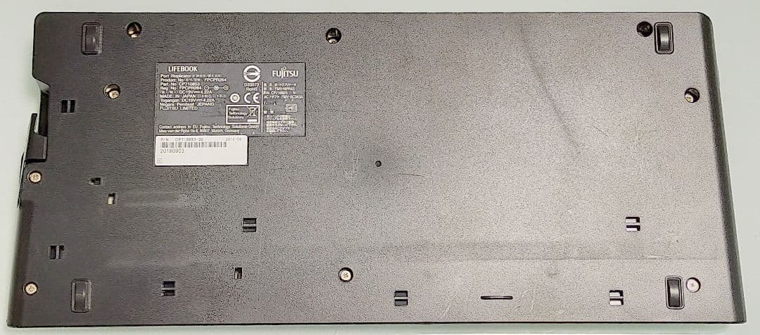 ち*す様 美品中古の富士通のLIFEBOOK S936/Pフルセット