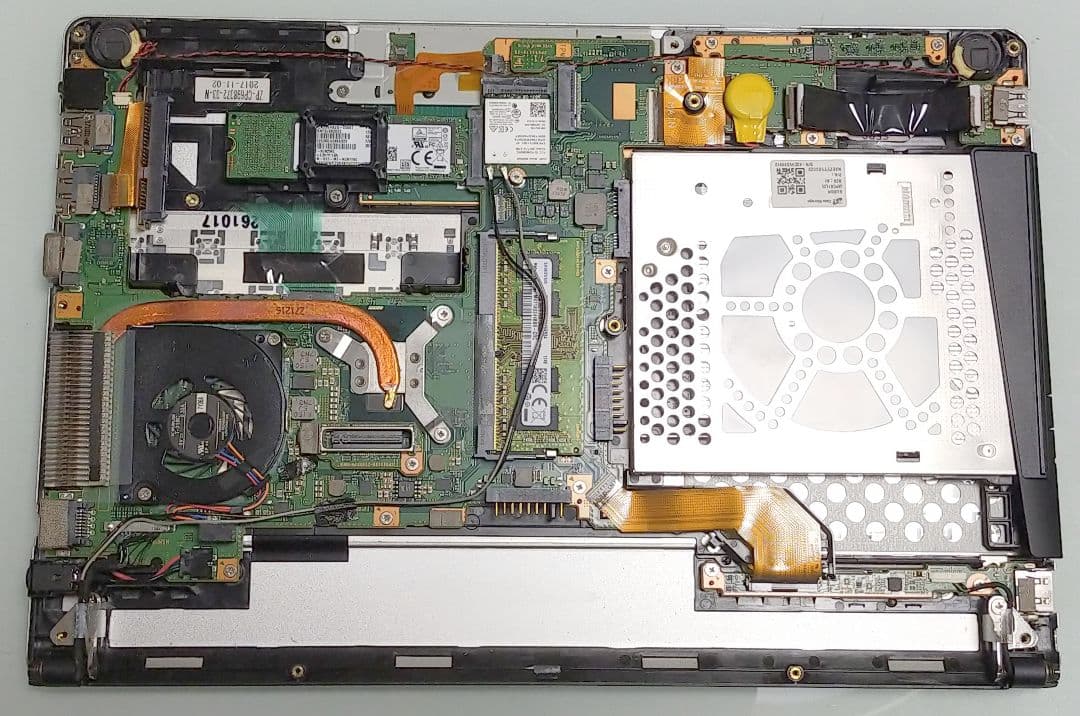 ち*す様 美品中古の富士通のLIFEBOOK S936/Pフルセット