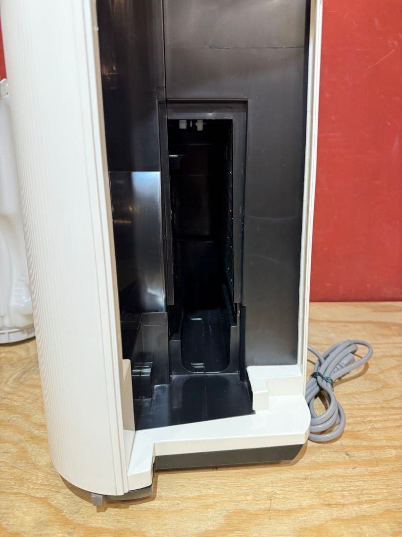 SHARP シャープ KC-F70-W 加湿空気清浄機　2022年製