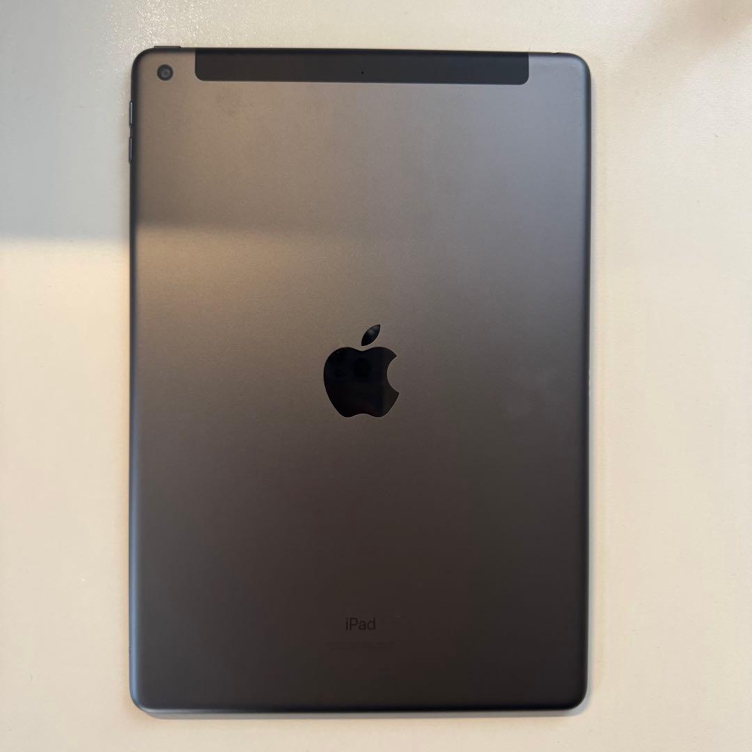 美品iPad 第9世代 64GB Wi-Fi + Cellularモデル