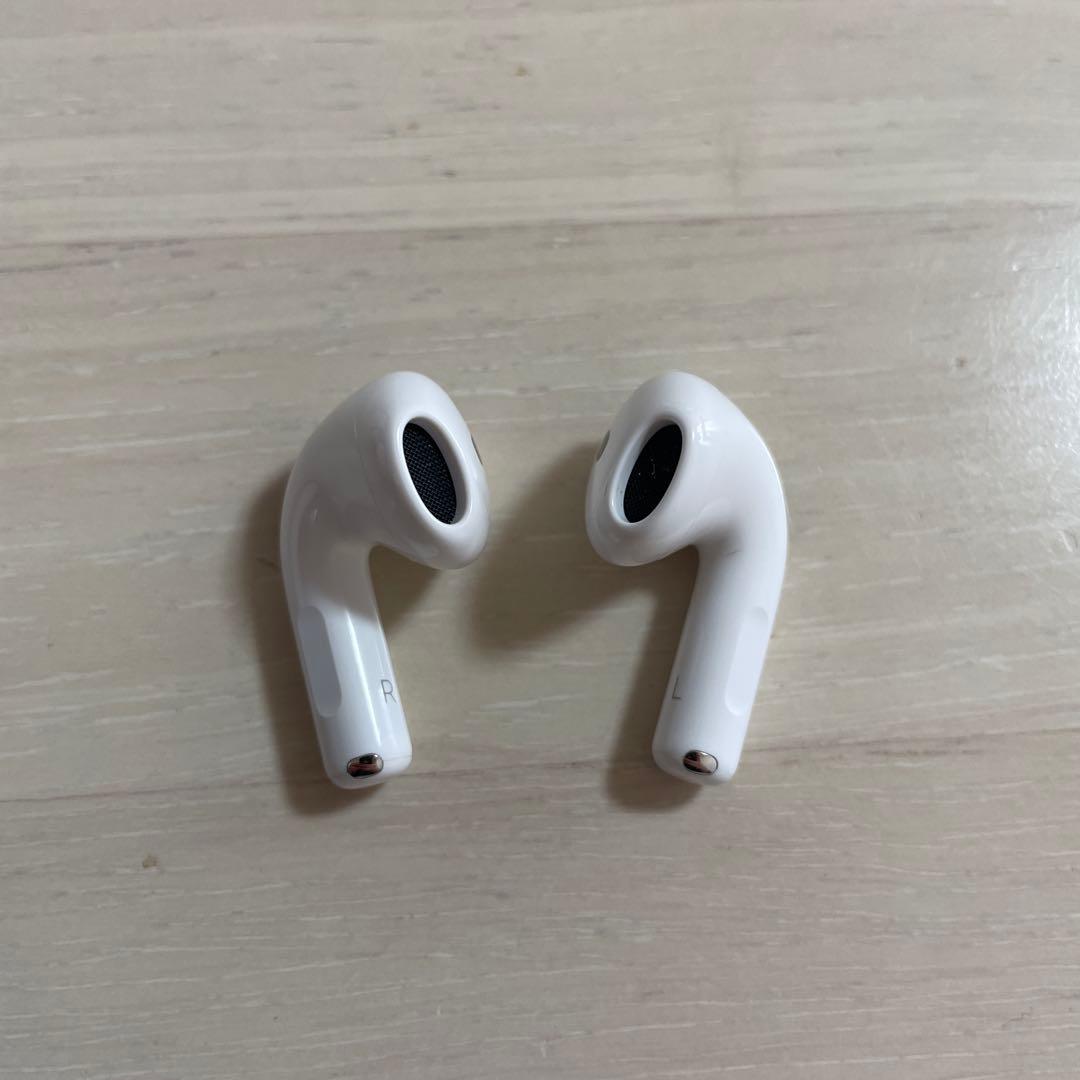 イヤホン Apple AirPods 4