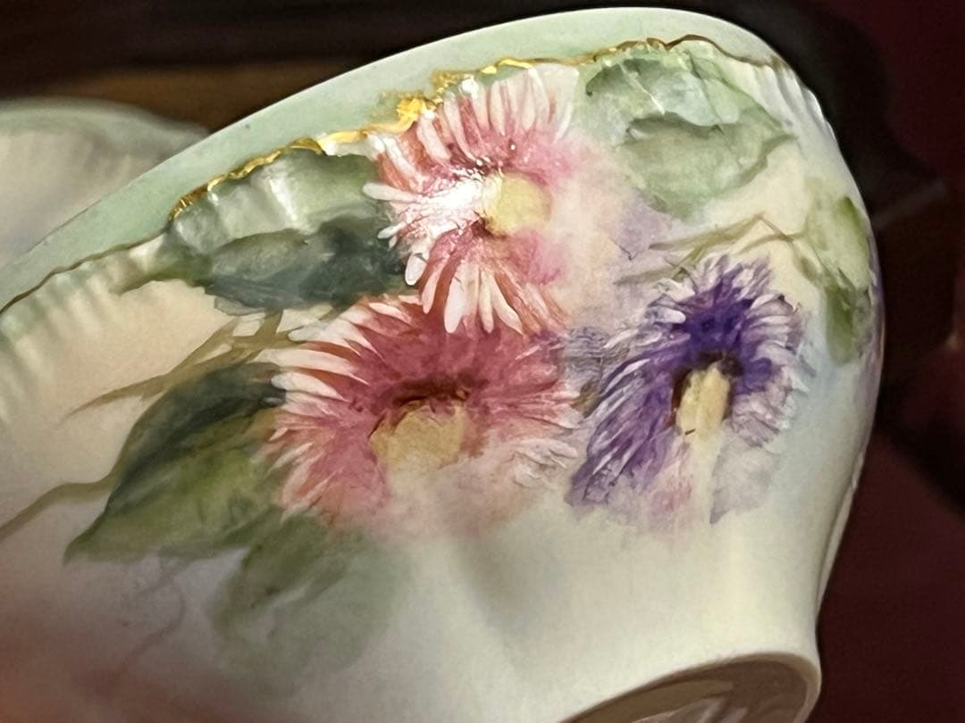 リモージュ　暈しハンドペイント　花柄陶器カップとソーサーセット